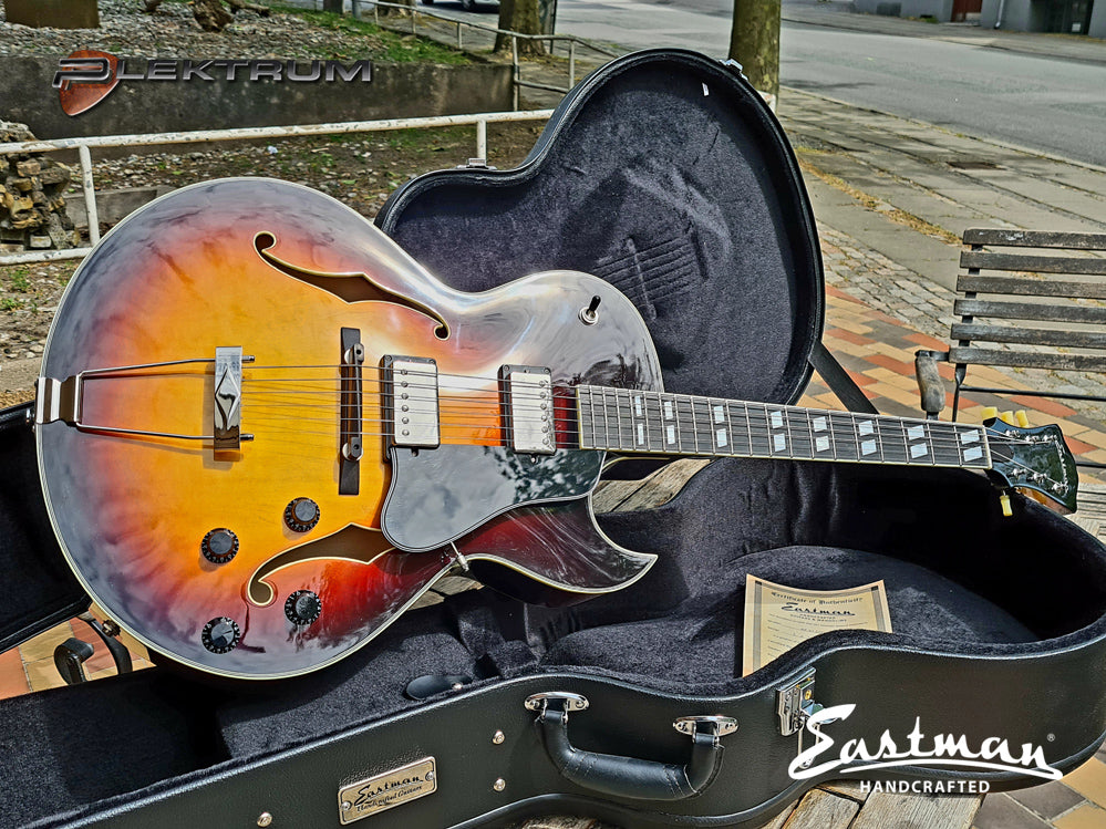 EASTMAN AR372ce-sb guitar