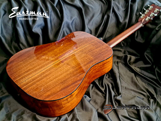 EASTMAN E10D-SB Western guitar