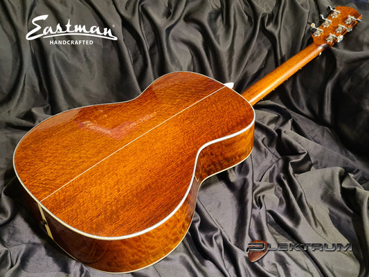 EASTMAN E10OOss-TC Western Guitar