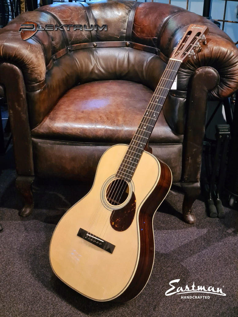 EASTMAN E20P Parlor Western guitar
