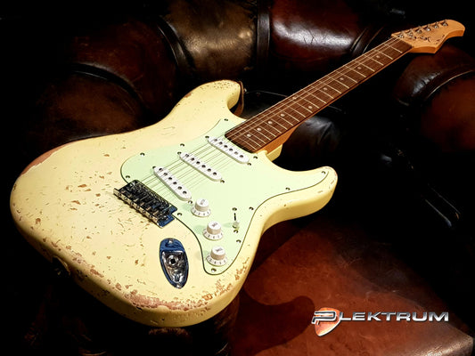 Begynder el-guitar Relic'ed ST-style