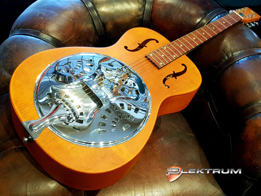Dobro Hound Dog guitar - Demo
