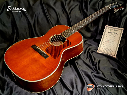EASTMAN E10ooss/v Western guitar