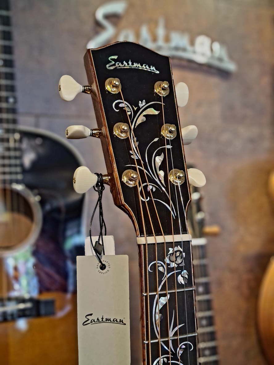 EASTMAN AC922ce Western guitar