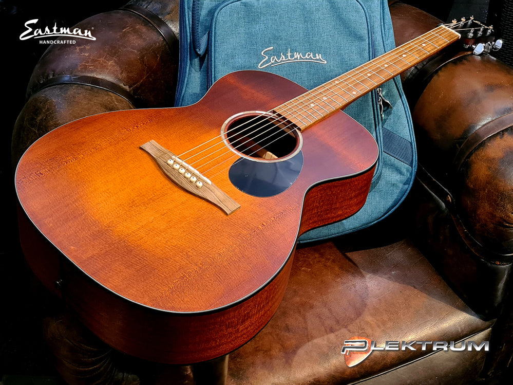 Eastman PCH1-OM-CLA Western Guitar