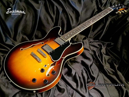EASTMAN T386 Halvakustisk el-guitar - Demo