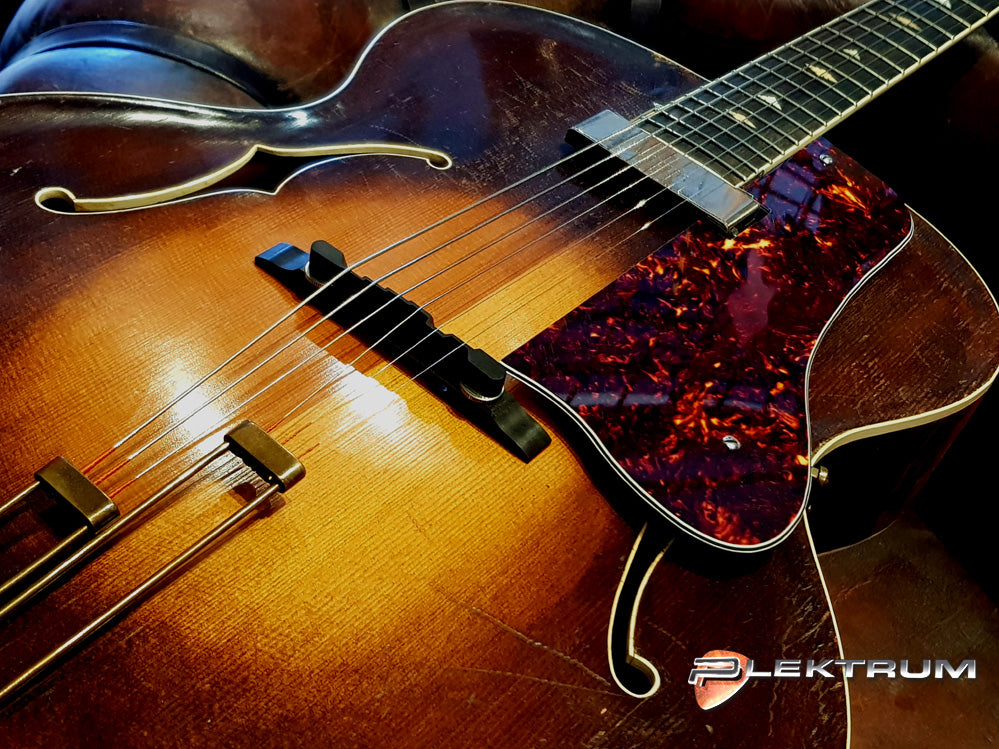 Dansk Vintage Just Poulsen guitar