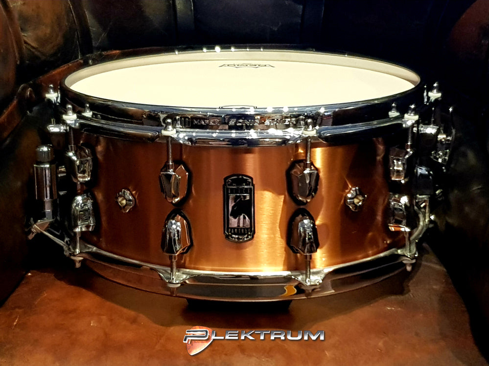 Mapex Predator Black Panther lilletromme