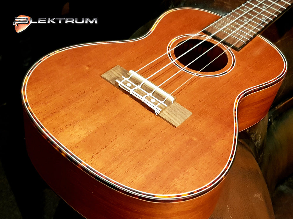 Santana Grand Concert Ukulele U4