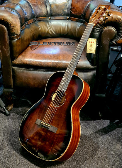 TYMA Parlor western guitar med pick-up