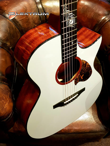 TYMA western guitar med pick-up