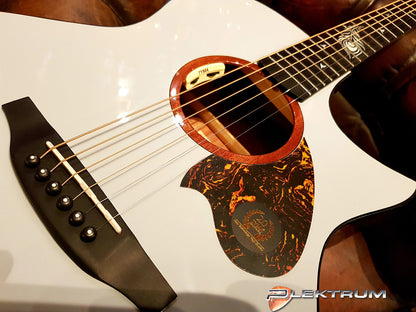TYMA western guitar med pick-up