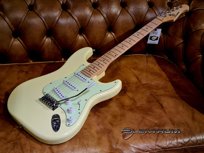 Beaton begynder el-guitar Ol. White