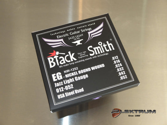 012 El-guitar strenge *Black Smith*