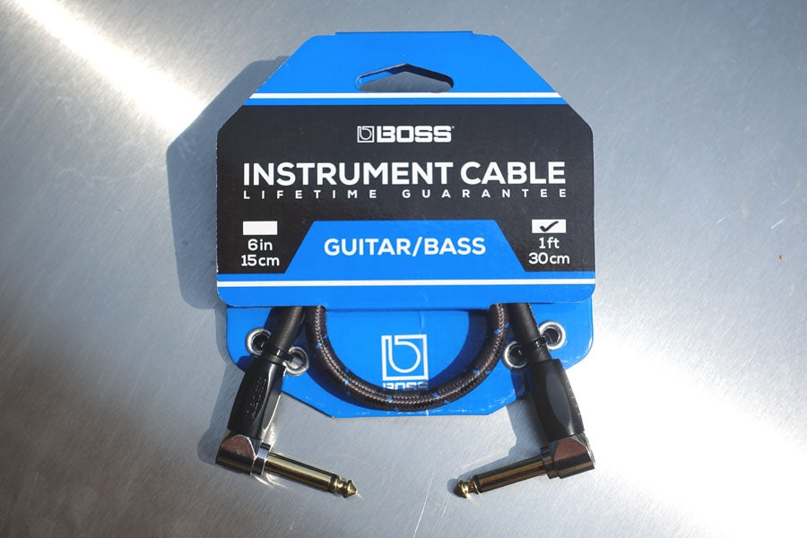 Original BOSS Jack kabel 30 cm. - Vinkel
