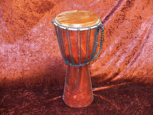 Djembe, håndlavet i sydamerika