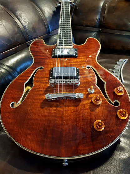 Eastman T184MX-cl Thinline guitar