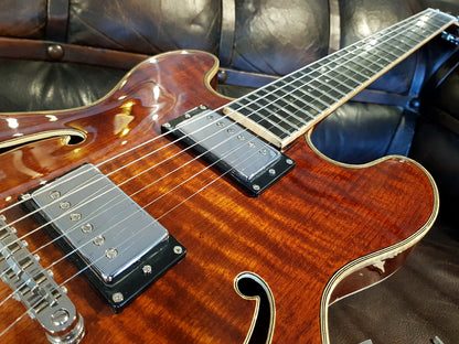 Eastman T184MX-cl Thinline guitar
