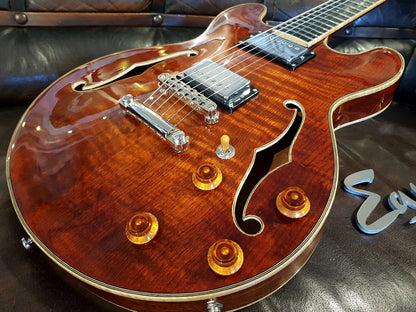 Eastman T184MX-cl Thinline guitar