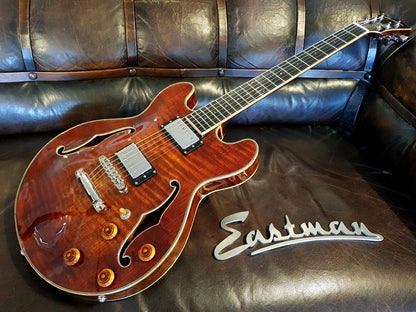 Eastman T184MX-cl Thinline guitar