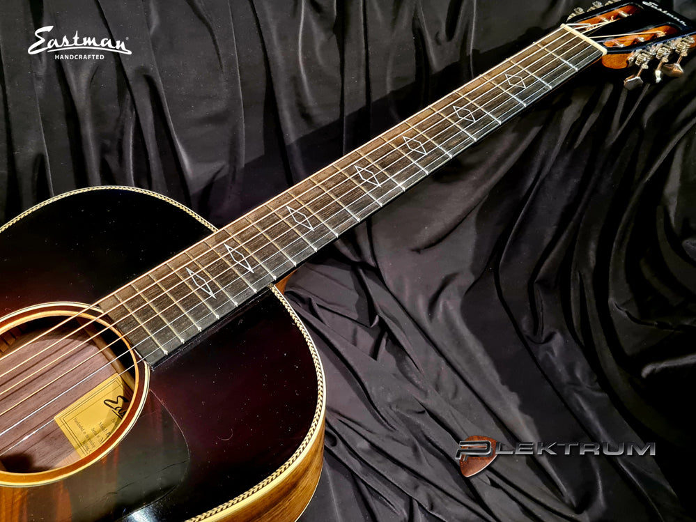 Eastman E22OOSS/v-SB Walnut