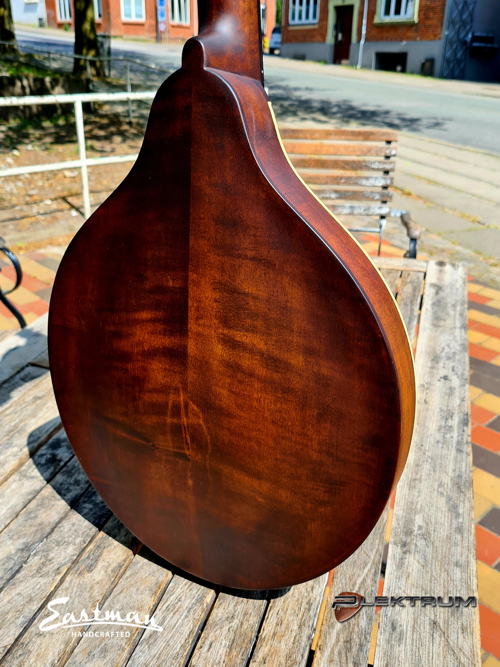 EASTMAN MDO305 oktav Mandolin