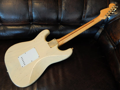 **SOLD** Fender 1995 Cunetto Stratocaster