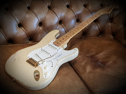 **SOLD** Fender 1995 Cunetto Stratocaster
