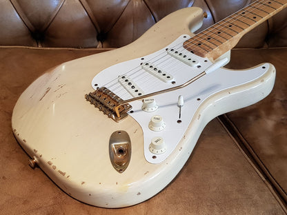 **SOLD** Fender 1995 Cunetto Stratocaster