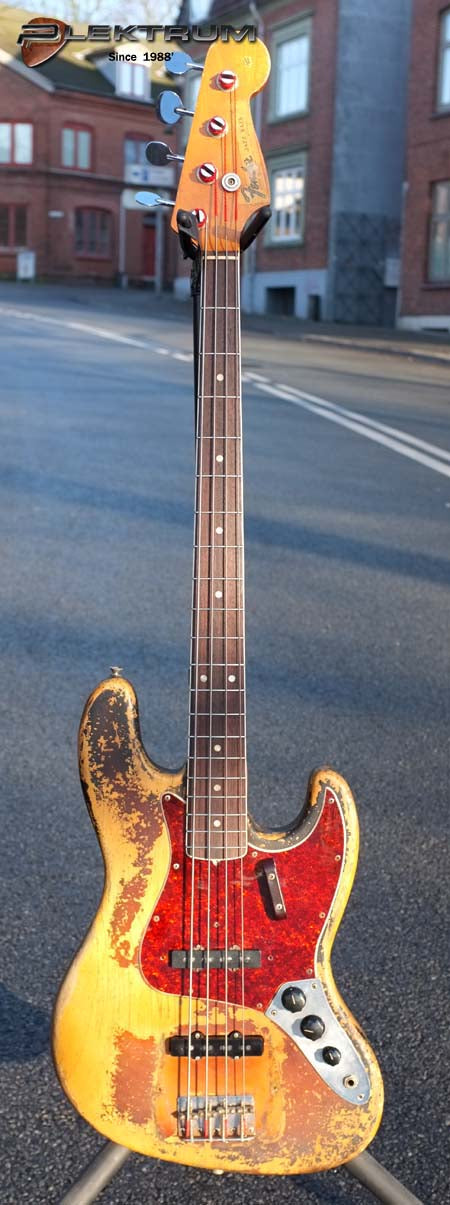 **SOLD** Fender 1966 Vintage Jazzbas