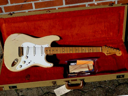 **SOLD** Fender 1995 Cunetto Stratocaster