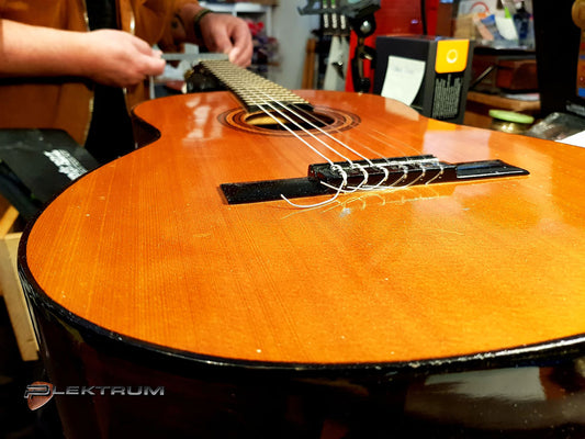 Guitar Reparation: Justering af Klassisk guitar