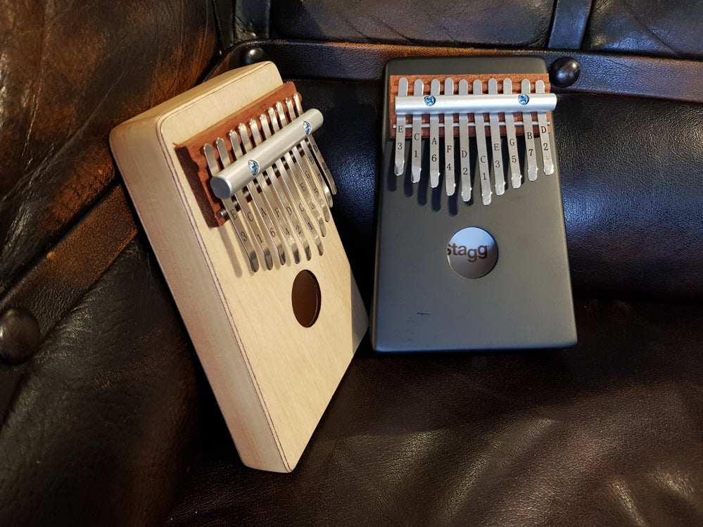 Kalimba i Sort