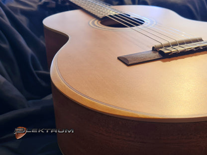 LaMancha Rubi ArmRest spansk guitar 4/4