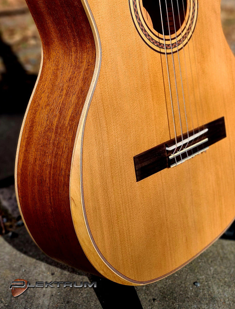 LaMancha Rubi ArmRest spansk guitar 4/4