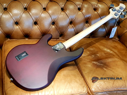 Music Man Sterling Sub STINGRAY bas