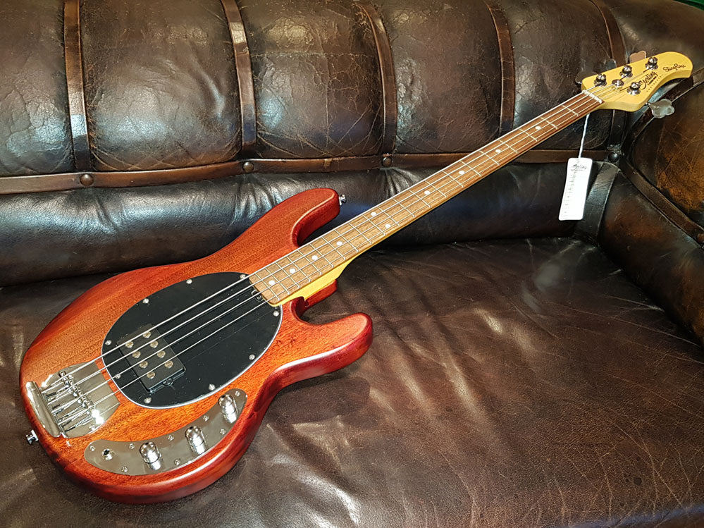 Music Man Sterling SUB RAY4-WS-R1 STINGRAY WALNUT bas