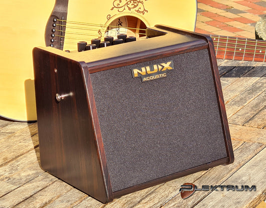 NUX ac-25 Akustisk guitar forstærker