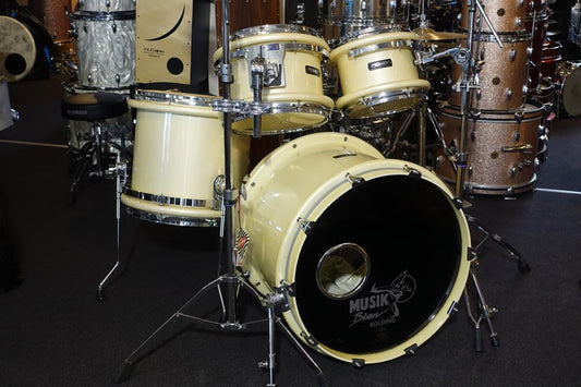 **SOLGT** Peavey Radial Bridge 1000 Trommesæt