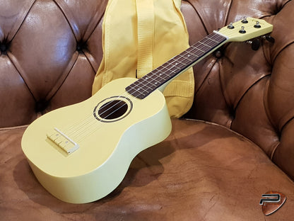 RENO Sopran Ukulele i Gul m/ etui