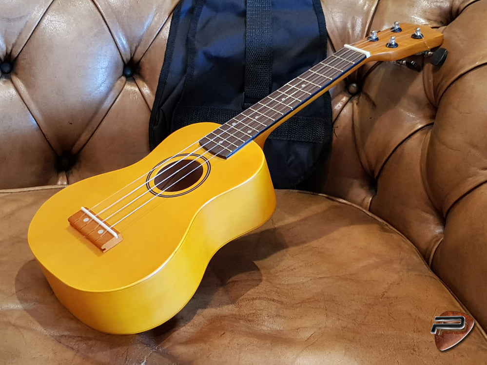 RENO Sopran Ukulele i Okker Gul m/ etui