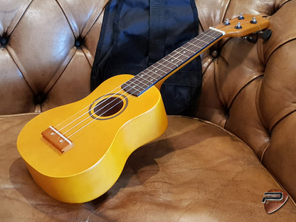 RENO Sopran Ukulele i Okker Gul m/ etui