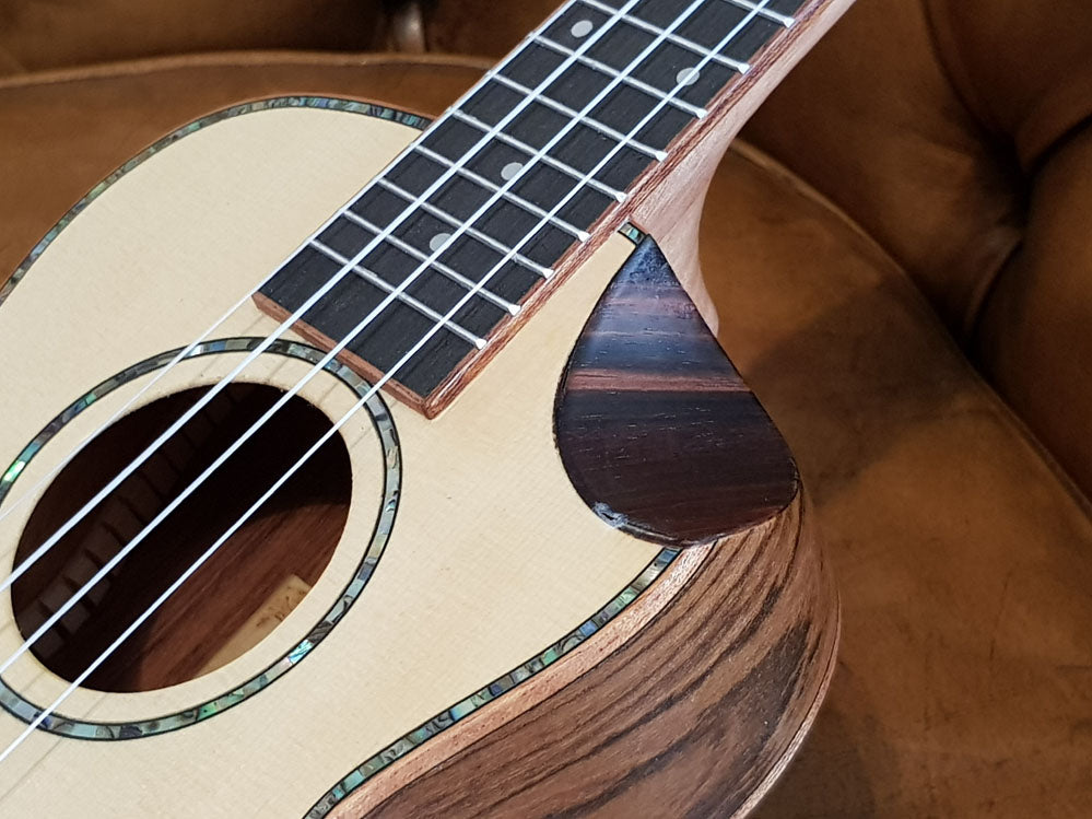 Reno RU380C Grand Concert Ukulele