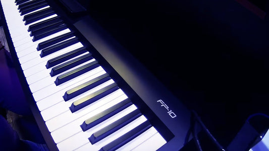 Roland FP-10 el-piano - Sort