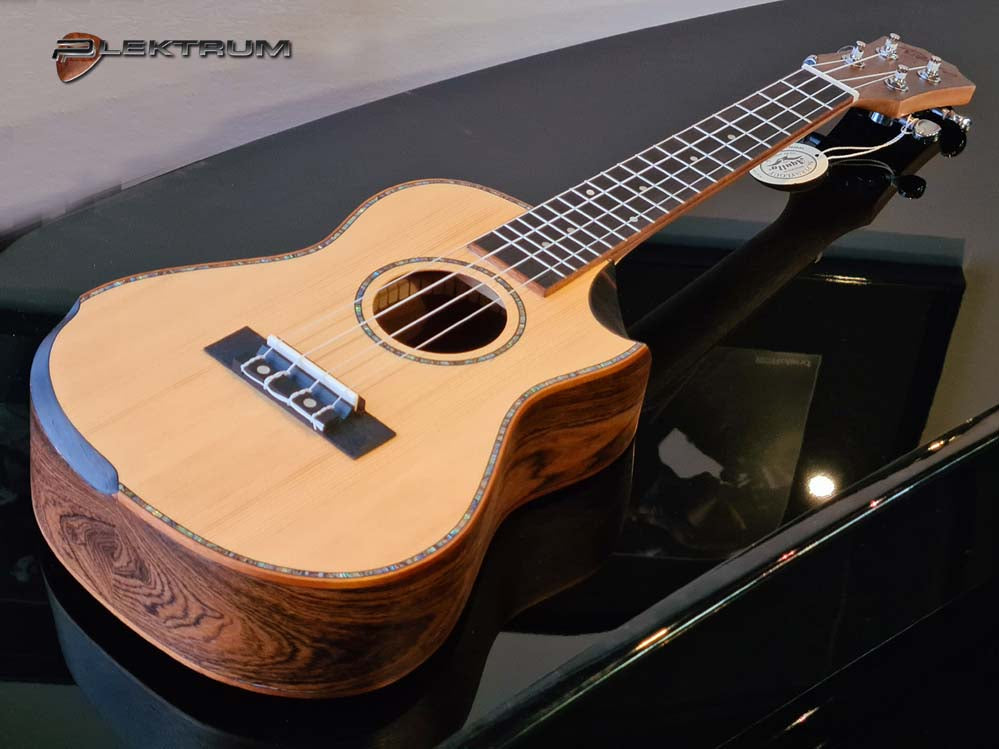 Reno Grand Concert Ukulele RU380c