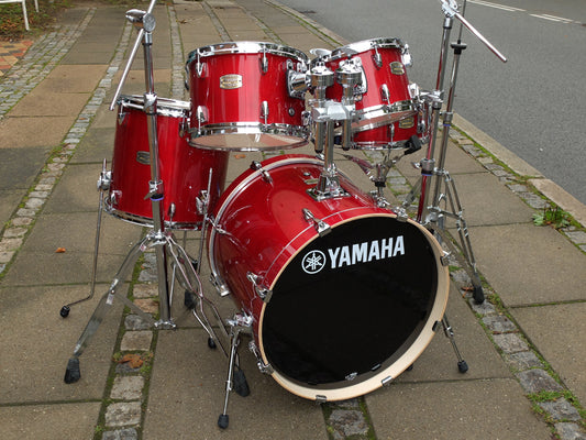 Yamaha Stage Custom trommesæt med stativer