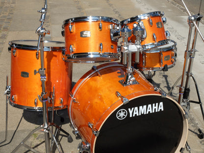 Yamaha Stage Custom trommesæt med stativer