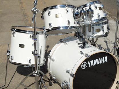 Yamaha Stage Custom trommesæt med stativer