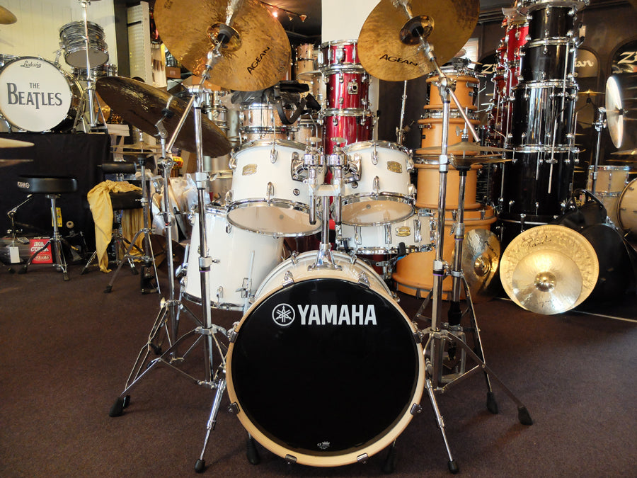 Yamaha Stage Custom trommesæt med stativer