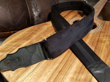 RightOn Plain Black GuitarRem 